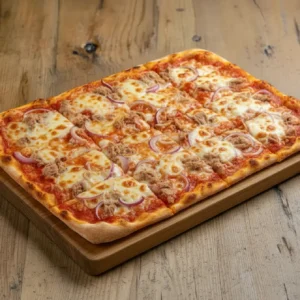 Pizzablech Tonno